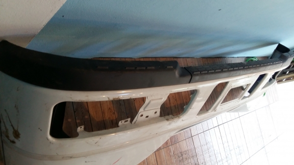 กันชนหน้า Fuso