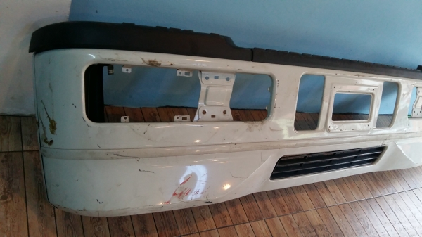 กันชนหน้า Fuso