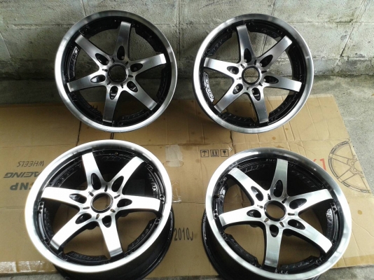 ขอบ18นิ้ว6รู สวยๆ ชุดนี้ ราคา 8900 บาท