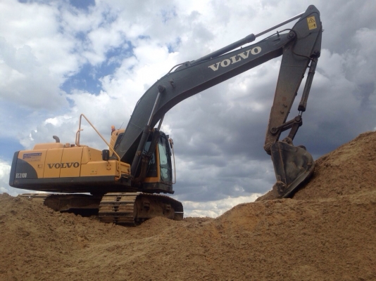 ขายรถขุด EC210B ราคา 1,500,000 บาท ติดต่อ 08-1237-4444 เสือ ขายรถขุด EC210B ราคา 1,500,000 บาท ติดต่อ 08-1237-4444 เสือ