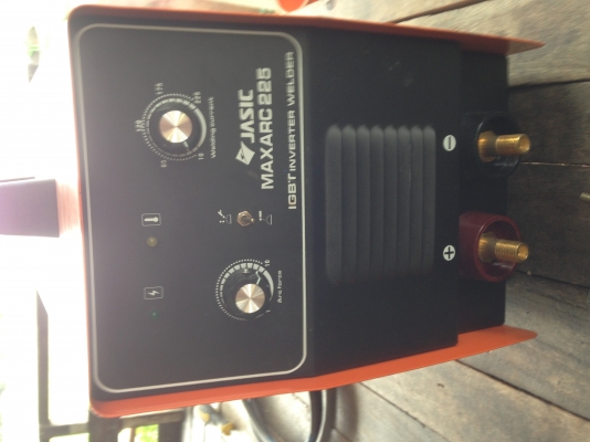 เครื่องเชื่อม jasic  MAX ARC 225 ตัวใหม่ล่าสุด สภาพดี 99 \%