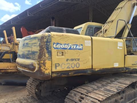 ขาย Komatsu Pc200-6สภาพสวยพร้อมใช้ ต่อคุณอ๊อฟพิจิตร086-737-9991