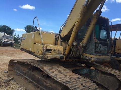 ขาย Komatsu Pc200-6สภาพสวยพร้อมใช้ ต่อคุณอ๊อฟพิจิตร086-737-9991 ขาย Komatsu Pc200-6สภาพสวยพร้อมใช้ ต่อคุณอ๊อฟพิจิตร086-737-9991