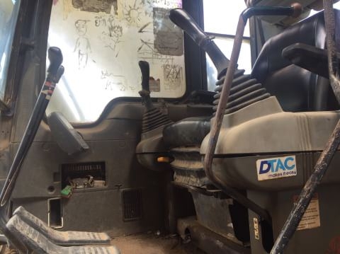 ขาย Komatsu Pc200-6สภาพสวยพร้อมใช้ ต่อคุณอ๊อฟพิจิตร086-737-9991 ขาย Komatsu Pc200-6สภาพสวยพร้อมใช้ ต่อคุณอ๊อฟพิจิตร086-737-9991