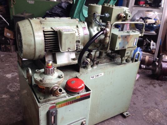 ขายชุดปั้มน้ำมันไฮโดรลิค Daikin 5HP. 380V made in Japan สภาพสวยมากเดิมๆ หมุนนิ่ม ถังจุ 78ลิตร อุปกรณ์ครบ พร้อมใช้งาน ขายชุดปั้มน้ำมันไฮโดรลิค Daikin 5HP. 380V made in Japan สภาพสวยมากเดิมๆ หมุนนิ่ม ถังจุ 78ลิตร อุปกรณ์ครบ พร้อมใช้งาน