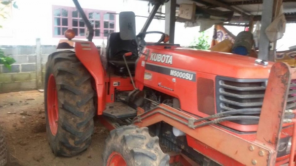 ขายรถไถ KUBOTA M5000SU อุปกรณ์ ดันหน้า ผานหลัง สภาพสวยพร้อมใช้งาน เอกสารพร้อมโอน ราคา550,000 สนใจโทร 090-8588220คุณนะ 093-3258446คุณบิว หรือเข้าดูสินค้าอื่นๆได้ที่ www.narong2truck.com หรือ www.truck.in.th/498 หรือเพจFacebook ณรงค์ ซื้อขายรถมือสอง (เว็บไซ ขายรถไถ KUBOTA M5000SU อุปกรณ์ ดันหน้า ผานหลัง สภาพสวยพร้อมใช้งาน เอกสารพร้อมโอน ราคา550,000 สนใจโทร 090-8588220คุณนะ 093-3258446คุณบิว หรือเข้าดูสินค้าอื่นๆได้ที่ www.narong2truck.com หรือ www.truck.in.th/498 หรือเพจFacebook ณรงค์ ซื้อขายรถมือสอง (เว็บไซ