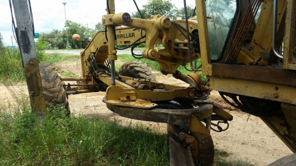 ขายรถเกรด แคตเตอร์พิลล่าร์ 140H ราคา 2,000,000 บาท ติดต่อ 08-1237-4444 เสือ ขายรถเกรด แคตเตอร์พิลล่าร์ 140H ราคา 2,000,000 บาท ติดต่อ 08-1237-4444 เสือ