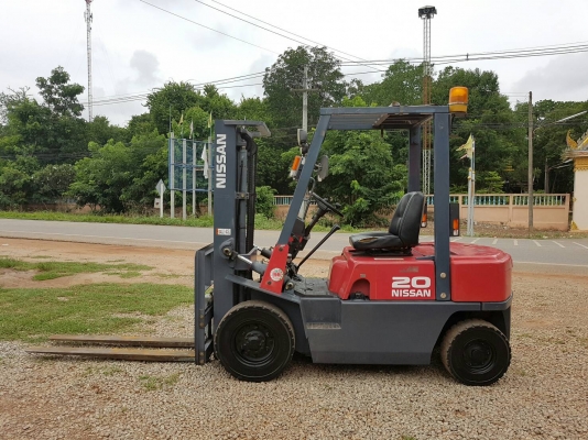 ขายรถโฟร์คลิฟต์ Nissan 2ตัน นำเข้าญี่ปุ่น