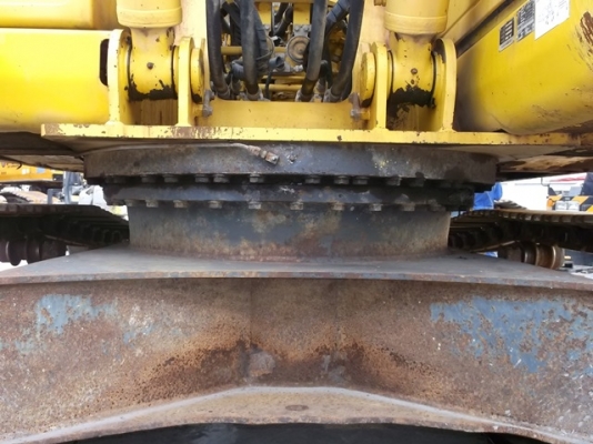 ขายรถแบคโฮ KOMATSU PC200-7 ปี 2005