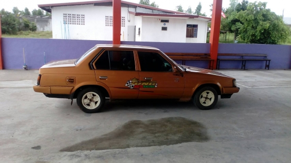 ขายรถเก๋ง ถูก