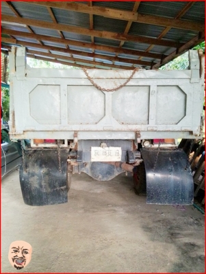 250000 บาท ขาย ด่วนครับ 6 ล้อหัวยาวดั๊มพ์ โทร 0848140957  หรือถ้าไม่ติด  0999105602 ครับ