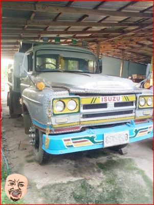 250000 บาท ขาย ด่วนครับ 6 ล้อหัวยาวดั๊มพ์ โทร 0848140957  หรือถ้าไม่ติด  0999105602 ครับ