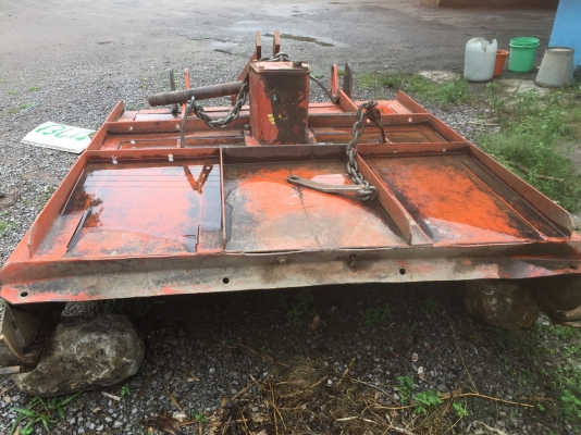 ขายด่วน!!!!เครื่องตัดหญ้าติดรถแทรกเตอร์ใหญ่