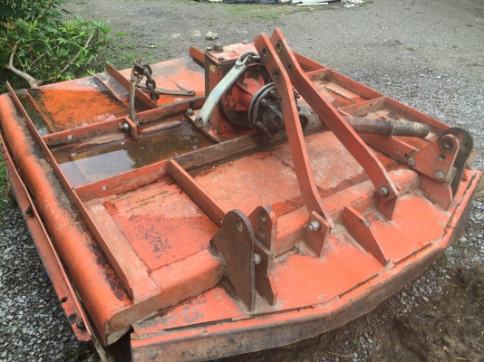 ขายด่วน!!!!เครื่องตัดหญ้าติดรถแทรกเตอร์ใหญ่