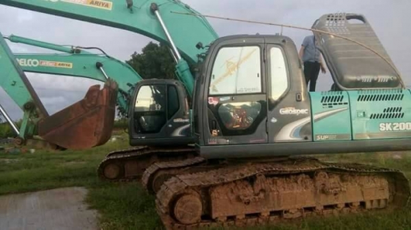 ขาย 1,700,000 KOBELCO SK200 Mark 8 YN-12 SUPERทำงาน 15,xxx ชม.โช่ใหม่ เครื่องดี ไฟฟ้าครบ เอกสารเล่มทะเบียน รถอยู่ จ.มหาสารคาม 090-772-3710 090-772-3708 ขาย 1,700,000 KOBELCO SK200 Mark 8 YN-12 SUPERทำงาน 15,xxx ชม.โช่ใหม่ เครื่องดี ไฟฟ้าครบ เอกสารเล่มทะเบียน รถอยู่ จ.มหาสารคาม 090-772-3710 090-772-3708