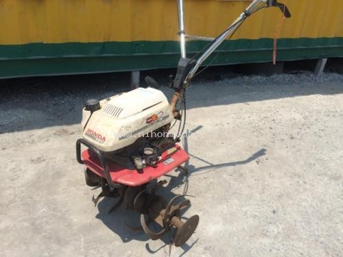 มองหา เครื่องพรวนดิน รหัสสินค้า : 80903712 ยี่ห้อ : HONDA รุ่น : F210 ติดต่อ Tel.086-8150487 www.nihonmono.com