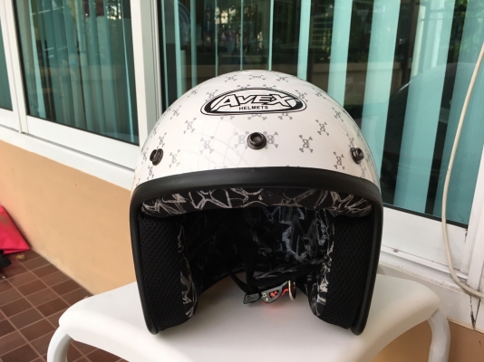 ขายหมวกกันน๊อค ยี่ห้อ AVEX HELMETS มือหนึ่ง ราคา 1,200 บาท