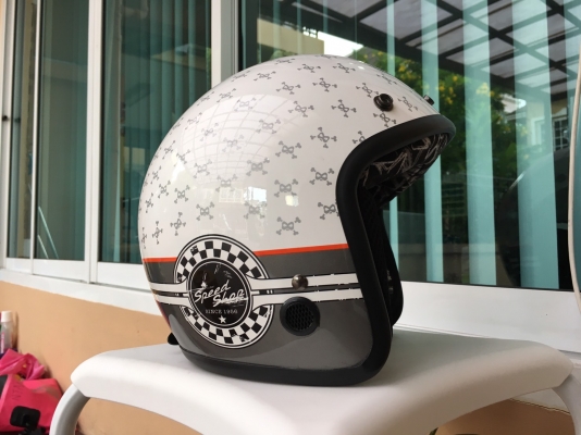 ขายหมวกกันน๊อค ยี่ห้อ AVEX HELMETS มือหนึ่ง ราคา 1,200 บาท ขายหมวกกันน๊อค ยี่ห้อ AVEX HELMETS มือหนึ่ง ราคา 1,200 บาท