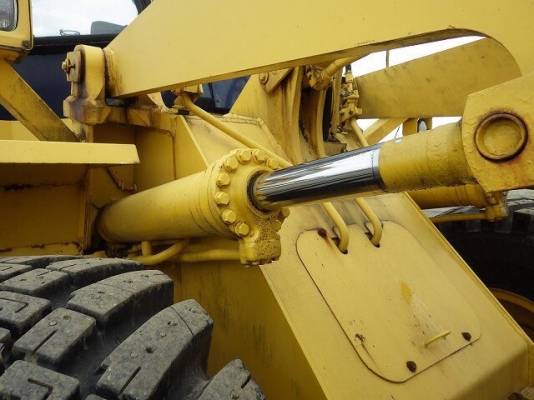 ถึงไทยแล้วครับ KOMATSU WA300-1 ซีเรียล 30,000กว่า ญี่ปุ่นแท้ โทร.090-986-2521 อ๊อบ