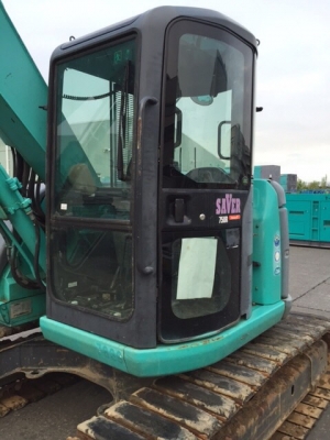 KOBELCO  SK 75 UR-3E เวอร์ชั่น YR-07 โฉมล่าสุดของรุ่นนี้ ณ ปัจจบัน นำเข้าจากญี่ปุ่น โทร.090-986-2521 อ๊อบ