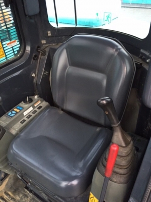 KOBELCO  SK 75 UR-3E เวอร์ชั่น YR-07 โฉมล่าสุดของรุ่นนี้ ณ ปัจจบัน นำเข้าจากญี่ปุ่น โทร.090-986-2521 อ๊อบ