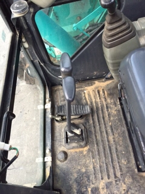 KOBELCO  SK 75 UR-3E เวอร์ชั่น YR-07 โฉมล่าสุดของรุ่นนี้ ณ ปัจจบัน นำเข้าจากญี่ปุ่น โทร.090-986-2521 อ๊อบ