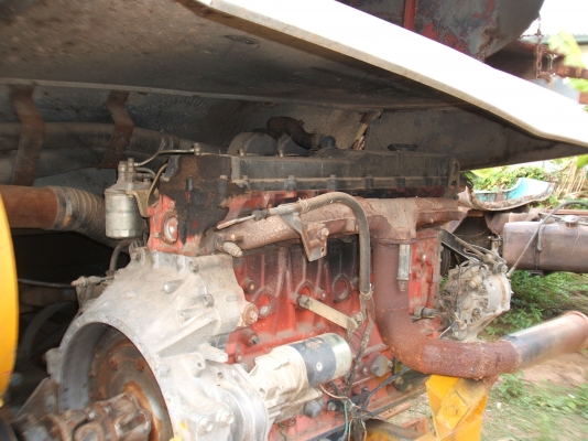 ขายรถเกี่ยวข้าวไทเส็ง อุ้ม 2.5 ตัน เครื่องยนต์อีซูซุ 210 แรงม้า ปั้มไดกิ๊นส์เบอร์ 23 ตัวเดิน 12 HT