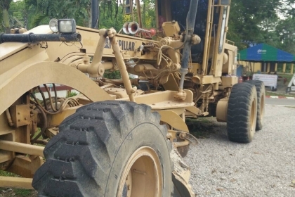 รถเกรด CATERPILLAR 140G 72Vมีลิปล็อคพร้อม (เก่านอก)USA 7000ช.มเศษเอกสารเล่มทะเบียนใช้ในไทยบ้างแล้ว