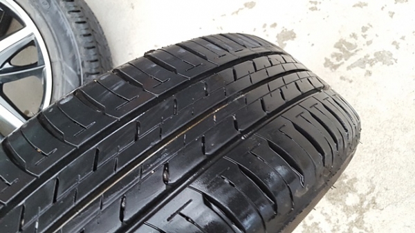 ขายล้อTOYOTA VIOS TRD(รุ่น4 )ยางปี5115 4 ล้อ