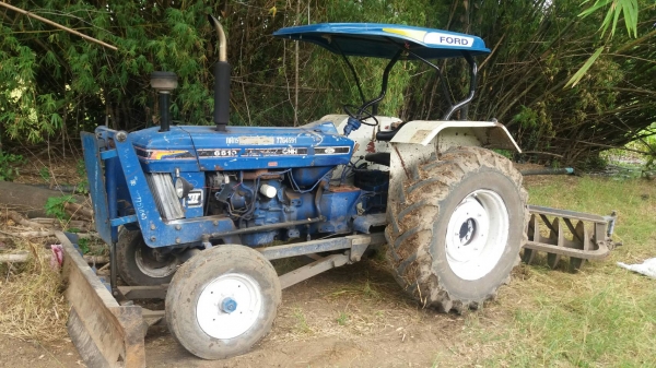 ขายด่วน รถไถFROD 6610 เสื้อลาย ไอดีโต ยางสวย เครื่องดี ปั้มแดงปั้มขาวดี อุปกรณ์ไม่มีตก อุปกรณ์ มีเท่าติดรถ รถพร้อมใช้งานเลยครับ เอกสารสัญญาซื้อขาย