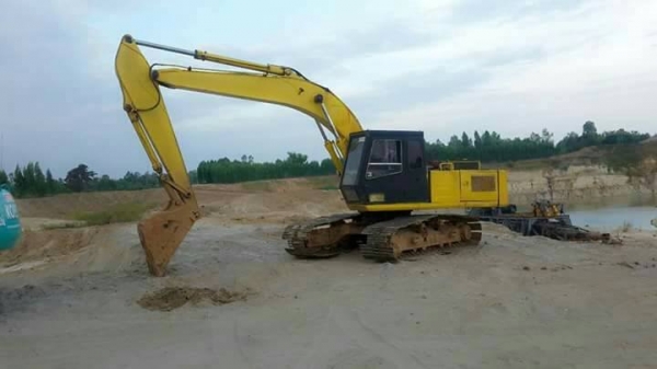 ขายรถแบคโค SUMITOMO F2-2800 รถบ้านใช้งานอยู่ เอกสารใบซื้อขาย ราคา300,000 สนใจโทร 090-8588220คุณนะ 093-3258446คุณบิว หรือเข้าดูสินค้าอื่นๆได้ที่ www.narong2truck.com หรือ www.truck.in.th/498 หรือเพจFacebook ณรงค์ ซื้อขายรถมือสอง (เว็บไซต์ส่วนตัว) หรือFaceb