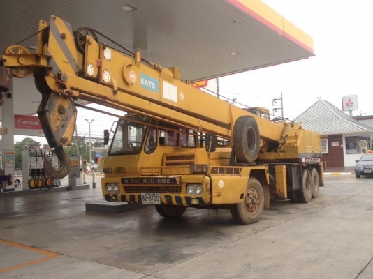 ขายรถเครน Kato ขนาด 20 ตัน มีจิ๊บ ปั๊ม 2 ตอน ขาตรง รถพร้อมใช้งาน เอกสารเล่มทะเบียนพร้อม