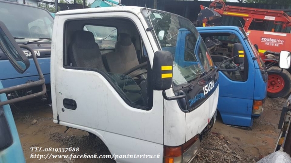 สินค้าเก่านอก*หัวเก๋งรถบรรทุก 4 ล้อใหญ่,6 ล้อเล็ก / CABIN ISUZU NHR-NKR รุ่น:NHR69E(รุ่นยกหัวไม่ได้/มีขาหลัง) ราคาเพียง 38,000 บาท สนใจรีบติดต่อ 0819337688