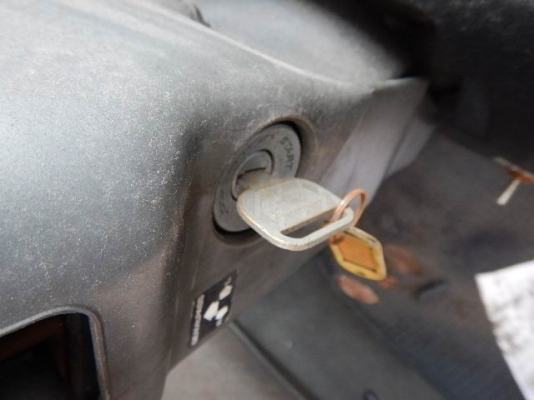 สินค้าเก่านอก*หัวเก๋งรถบรรทุก 4 ล้อใหญ่,6 ล้อเล็ก / CABIN ISUZU NHR-NKR รุ่น:NHR69E(รุ่นยกหัวไม่ได้/มีขาหลัง) ราคาเพียง 38,000 บาท สนใจรีบติดต่อ 0819337688