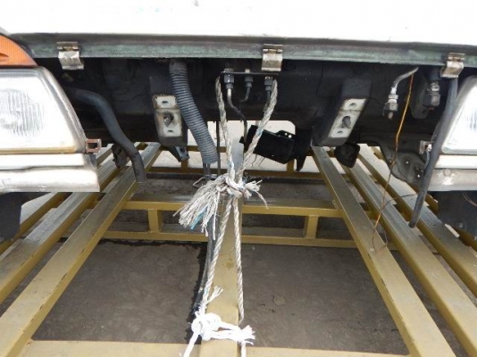 สินค้าเก่านอก*หัวเก๋งรถบรรทุก 4 ล้อใหญ่,6 ล้อเล็ก / CABIN ISUZU NHR-NKR รุ่น:NHR69E(รุ่นยกหัวไม่ได้/มีขาหลัง) ราคาเพียง 38,000 บาท สนใจรีบติดต่อ 0819337688