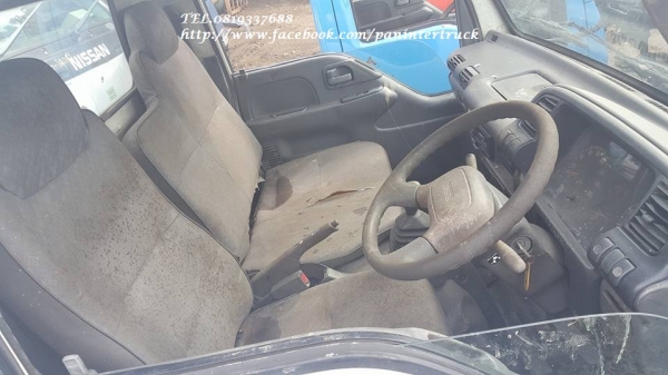 สินค้าเก่านอก*หัวเก๋งรถบรรทุก 4 ล้อใหญ่,6 ล้อเล็ก / CABIN ISUZU NHR-NKR รุ่น:NHR69E(รุ่นยกหัวไม่ได้/มีขาหลัง) ราคาเพียง 38,000 บาท สนใจรีบติดต่อ 0819337688