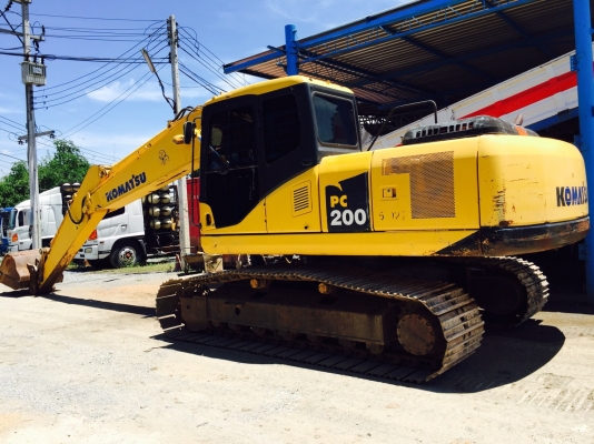 ขายด่วน!! Komatsu PC200-7 ไมล์ 10,xxx เอกสารเล่ม สภาพสวยค่ะ