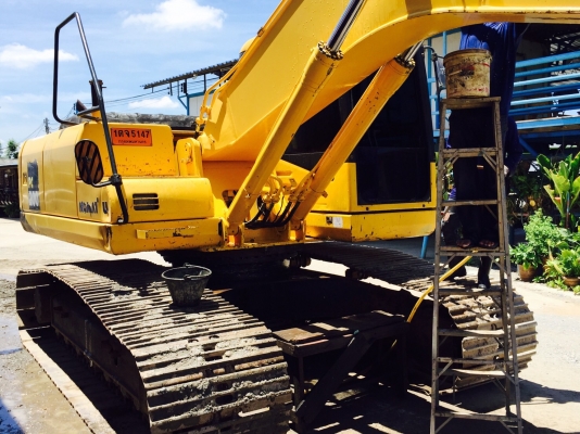 ขายด่วน!! Komatsu PC200-7 ไมล์ 10,xxx เอกสารเล่ม สภาพสวยค่ะ