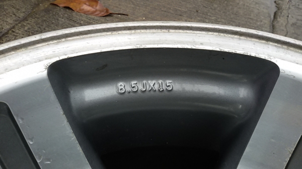 แม็ก Infinity 15 กว้าง 8.5 et 5 สภาพสวยหนา มีรอยนิดหน่อย ไม่คดไม่ดุ้ง 4 วง 5,500 บาท แม็ก Infinity 15 กว้าง 8.5 et 5 สภาพสวยหนา มีรอยนิดหน่อย ไม่คดไม่ดุ้ง 4 วง 5,500 บาท