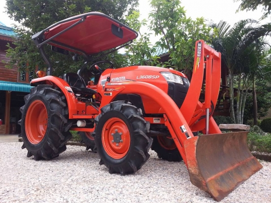 คูโบต้า L3608SP 4 WD ใบมีดดันหน้า ผานหลังใหม่ 5x22