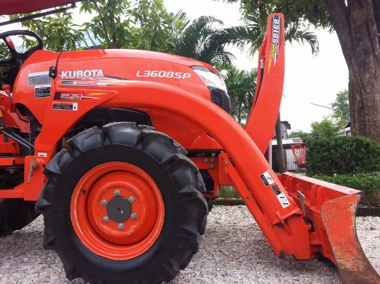 คูโบต้า L3608SP 4 WD ใบมีดดันหน้า ผานหลังใหม่ 5x22 คูโบต้า L3608SP 4 WD ใบมีดดันหน้า ผานหลังใหม่ 5x22