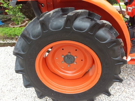 คูโบต้า L3608SP 4 WD ใบมีดดันหน้า ผานหลังใหม่ 5x22 คูโบต้า L3608SP 4 WD ใบมีดดันหน้า ผานหลังใหม่ 5x22