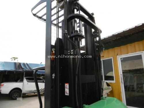 มองหา รถยกไฟฟ้ายืนขับ รหัสสินค้า : 80803389 ยี่ห้อ : TOYOTA รุ่น : 7FBP9 ติดต่อ Tel.086-8150487 www.nihonmono.com