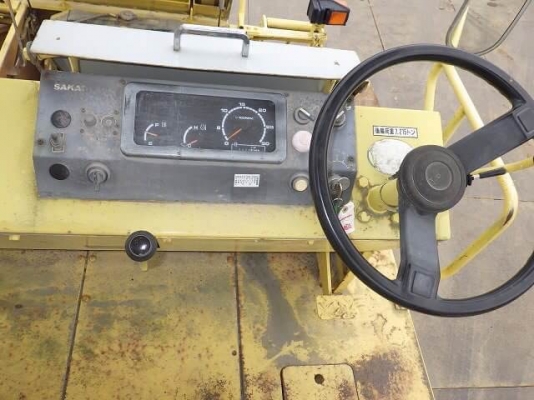 รถบดสามล้อเหล็ก SAKAI R2H FROM JAPAN สนใจติดต่อ 063-9316985 ID LINE : 0639316985 ครับ