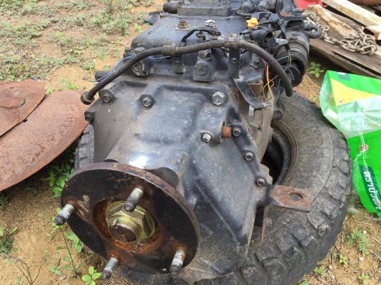 ขายเกียร์ Hino 8 เกียร์ สภาพเชียงกง พร้อมแถมซุ้มครัช 17 ราคา 32000