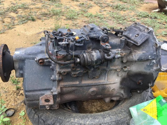 ขายเกียร์ Hino 8 เกียร์ สภาพเชียงกง พร้อมแถมซุ้มครัช 17 ราคา 32000