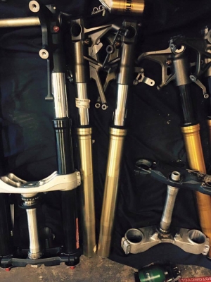 โช็คหัวกับ โช็คหัวกับ