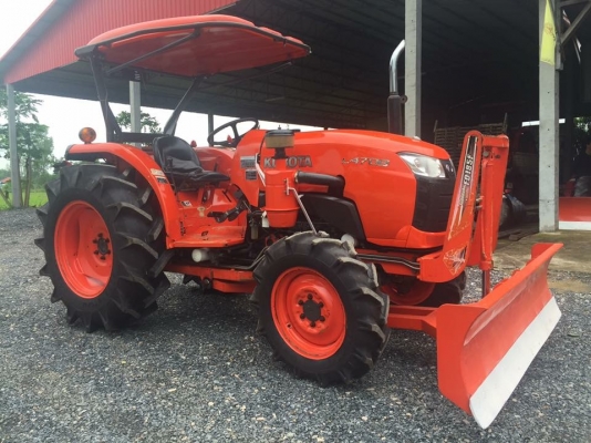 ขายรถไถคูโบต้า L47084WD2เพลา ใช้งาน 900 ชม. ทุกระบบสมบูรณ์ พร้อมอุปกรณ์ครบชุด ราคา 398,000 บาท สนใจติดต่อ 081-9136451 หรือ ขอดูรูปเพิ่มเติมทาง line:bow6451 ค่ะ  ดูสินค้าเพิ่มเติมได้ที่นี่ sompongs.truck2hand.com