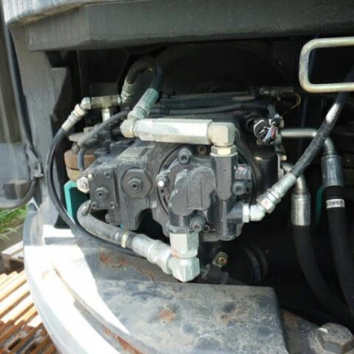 ขายKOBELCO SK135SR-2..YYO5...ปี2009.....แทรค70....เก่าญี่ปุ่นแท้....สภาพสวย....เครื่องปั๊มดี...ชั่วโมงน้อย...สนใจโทร  089-3818694..ดวงนภา...