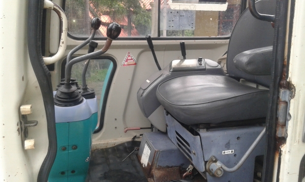 ขายแบคโฮ 20-7E เก่านอก พร้อมใช้ 061 7981928 ขายแบคโฮ 20-7E เก่านอก พร้อมใช้ 061 7981928